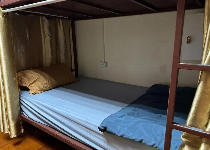 Roxx Social Hostel, Cafe&bistro Bangkok