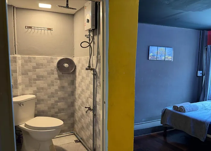 Roxx Social Hostel, Cafe&bistro Bangkok