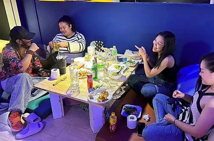 Roxx Social Hostel, Cafe & Bistro Bangkok